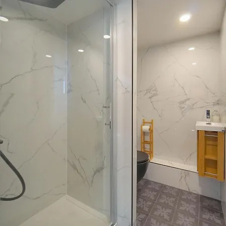 Frgk 6bedroom Duplex With Sauna, Ac Wi-fi Apartman